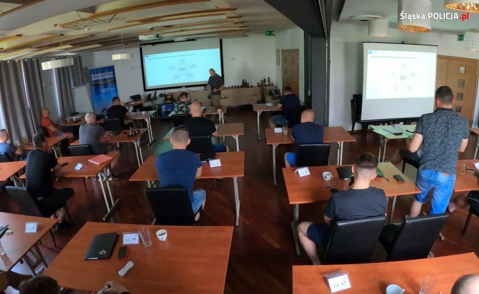 Zdjęcie w galerii na portalu naszwodzislaw.com: Tak szkolą się policyjni pirotechnicy ze Śląska wiadomości z regionu