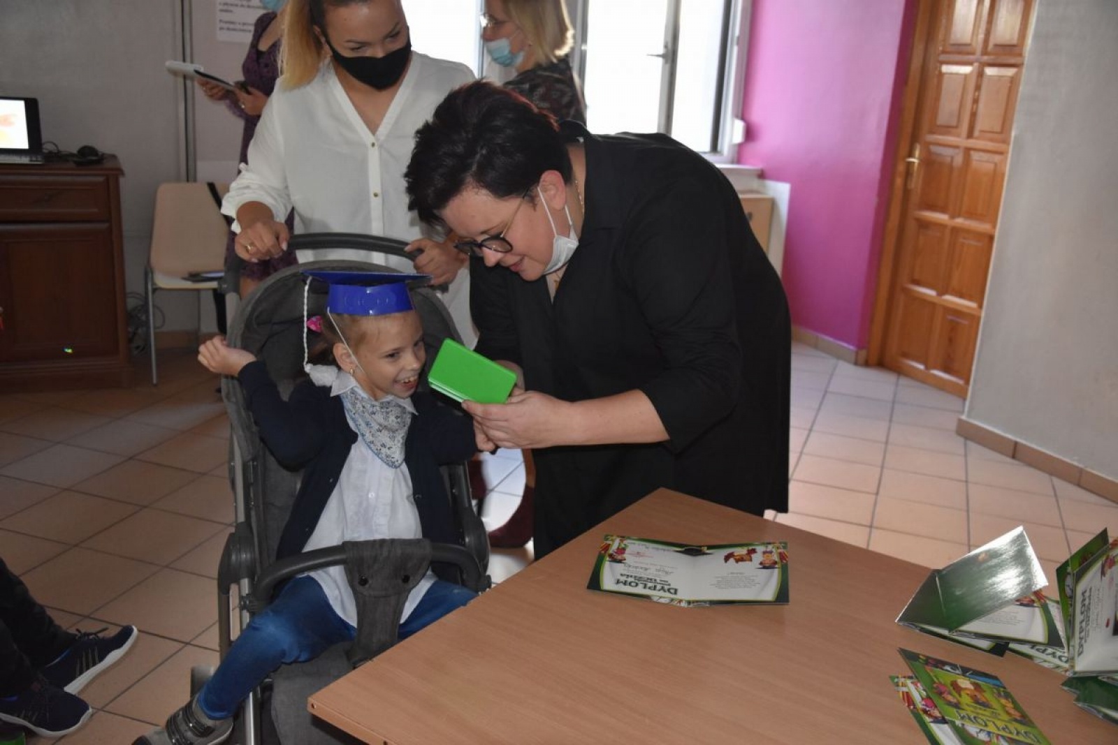 Zdjęcie w galerii na portalu naszwodzislaw.com: Pierwszaki z ZPSWR ślubowały i otrzymały tyty wiadomości z regionu