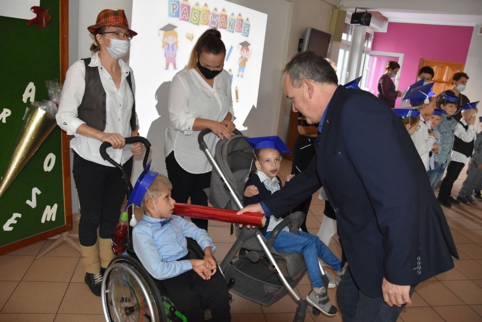 Zdjęcie w galerii na portalu naszwodzislaw.com: Pierwszaki z ZPSWR ślubowały i otrzymały tyty wiadomości z regionu