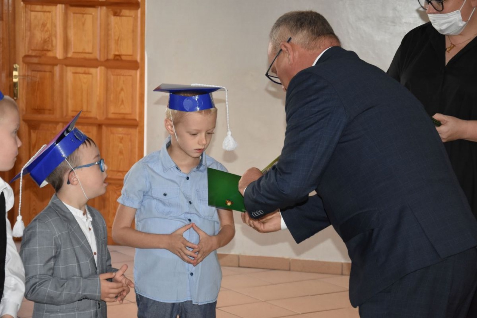 Zdjęcie w galerii na portalu naszwodzislaw.com: Pierwszaki z ZPSWR ślubowały i otrzymały tyty wiadomości z regionu