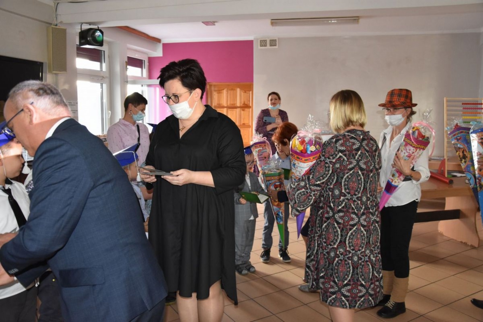 Zdjęcie w galerii na portalu naszwodzislaw.com: Pierwszaki z ZPSWR ślubowały i otrzymały tyty wiadomości z regionu