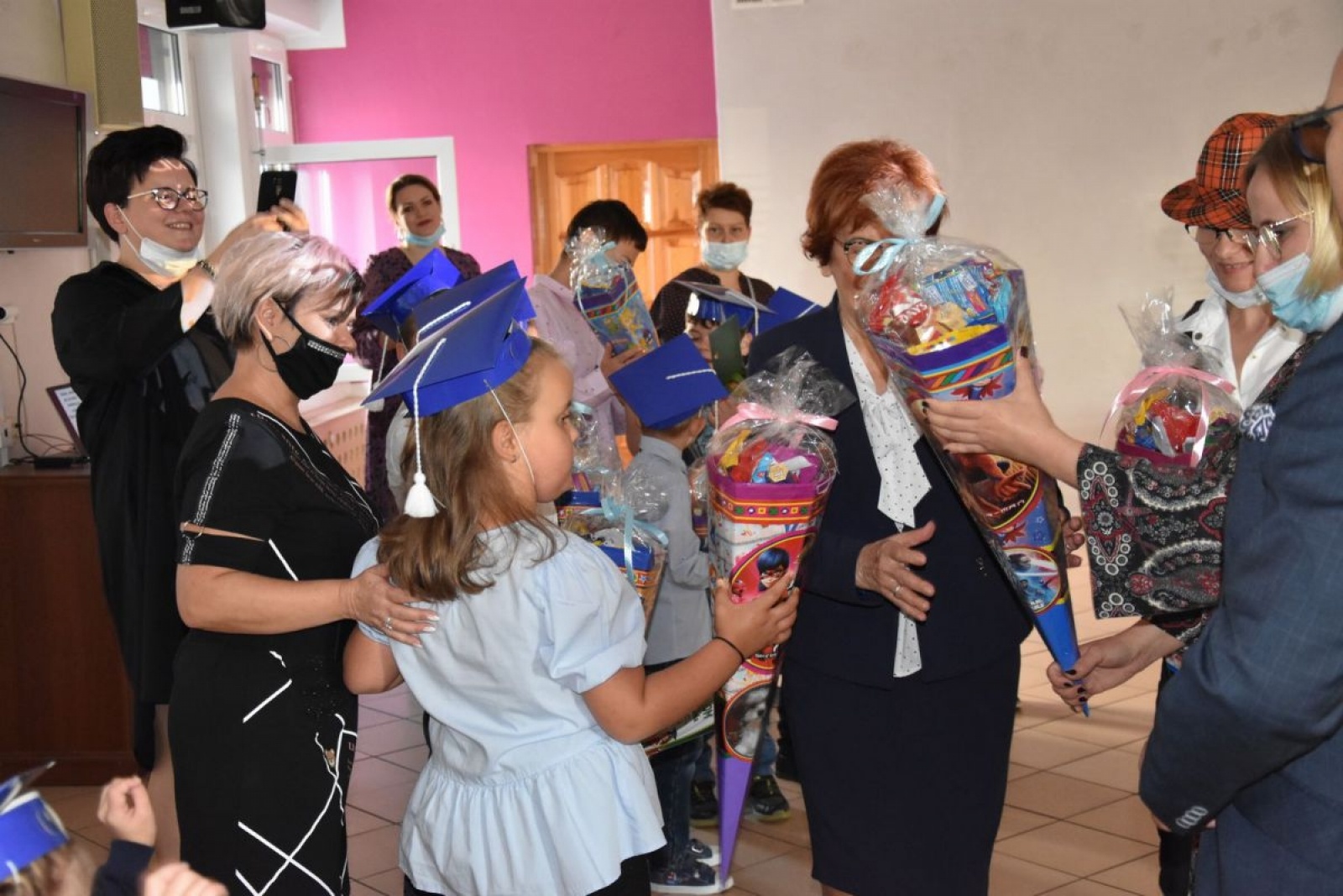 Zdjęcie w galerii na portalu naszwodzislaw.com: Pierwszaki z ZPSWR ślubowały i otrzymały tyty wiadomości z regionu