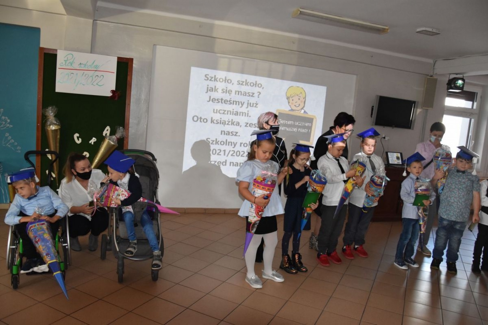 Zdjęcie w galerii na portalu naszwodzislaw.com: Pierwszaki z ZPSWR ślubowały i otrzymały tyty wiadomości z regionu