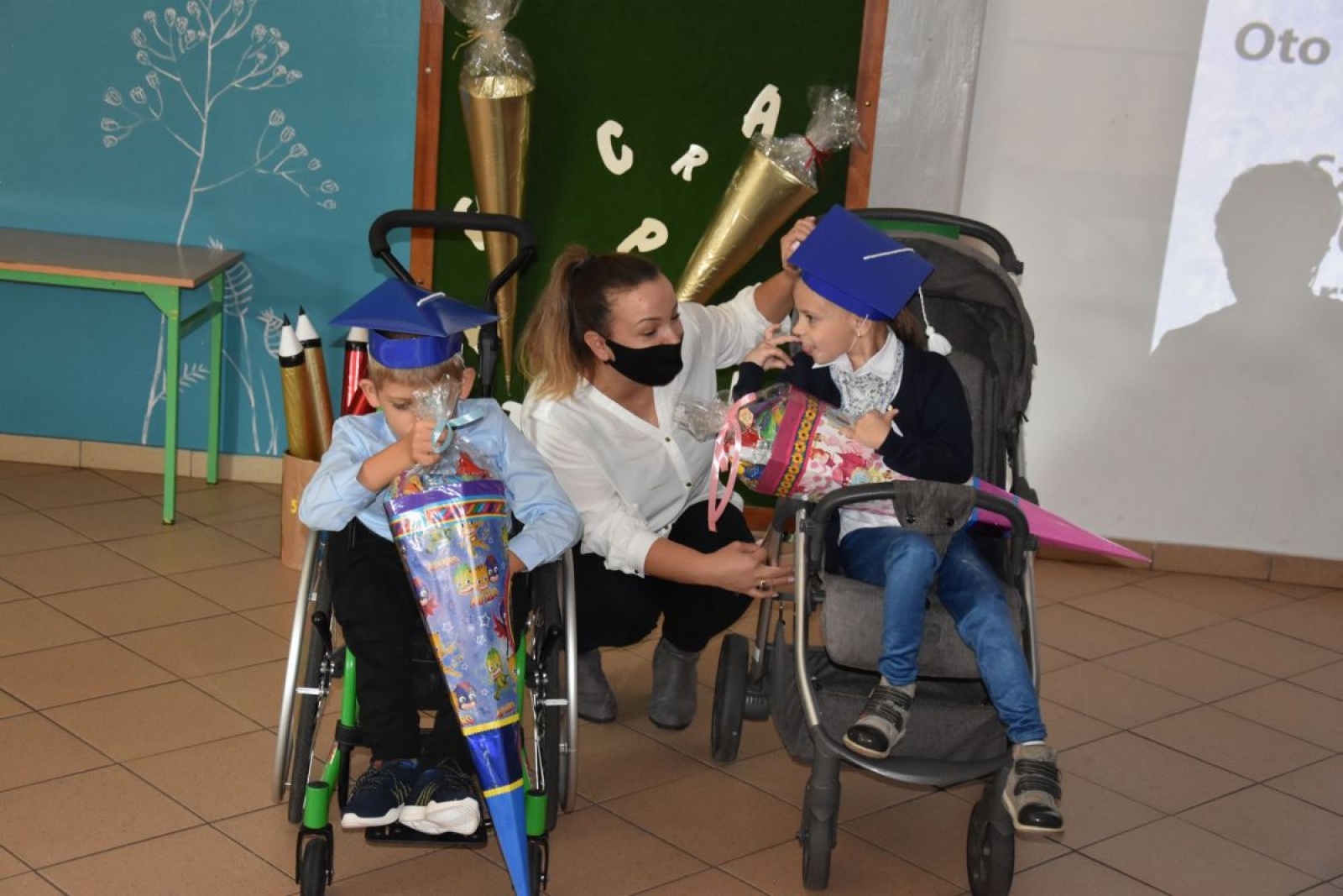 Zdjęcie w galerii na portalu naszwodzislaw.com: Pierwszaki z ZPSWR ślubowały i otrzymały tyty wiadomości z regionu