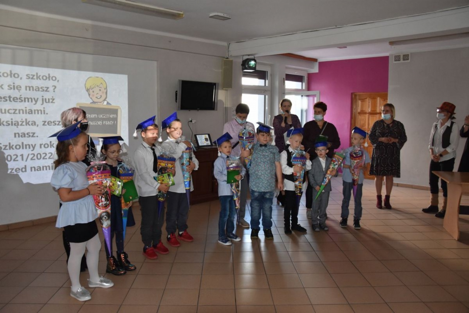 Zdjęcie w galerii na portalu naszwodzislaw.com: Pierwszaki z ZPSWR ślubowały i otrzymały tyty wiadomości z regionu