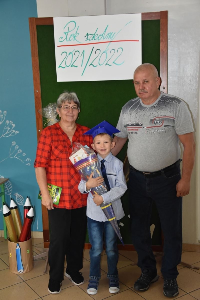 Zdjęcie w galerii na portalu naszwodzislaw.com: Pierwszaki z ZPSWR ślubowały i otrzymały tyty wiadomości z regionu