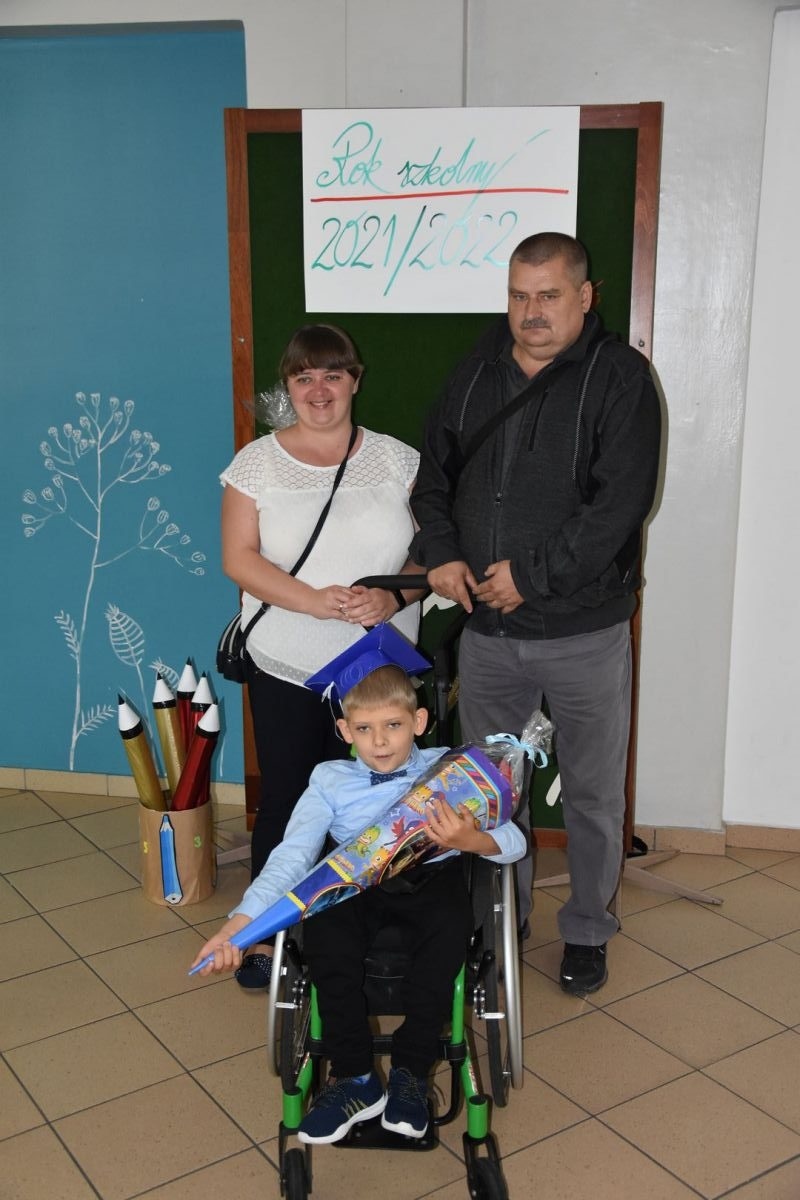 Zdjęcie w galerii na portalu naszwodzislaw.com: Pierwszaki z ZPSWR ślubowały i otrzymały tyty wiadomości z regionu