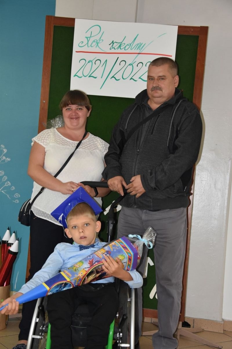 Zdjęcie w galerii na portalu naszwodzislaw.com: Pierwszaki z ZPSWR ślubowały i otrzymały tyty wiadomości z regionu