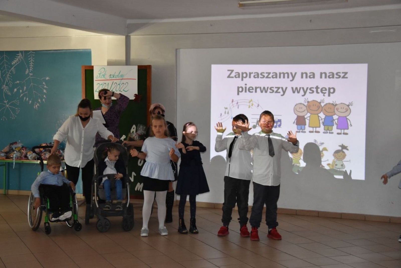 Zdjęcie w galerii na portalu naszwodzislaw.com: Pierwszaki z ZPSWR ślubowały i otrzymały tyty wiadomości z regionu