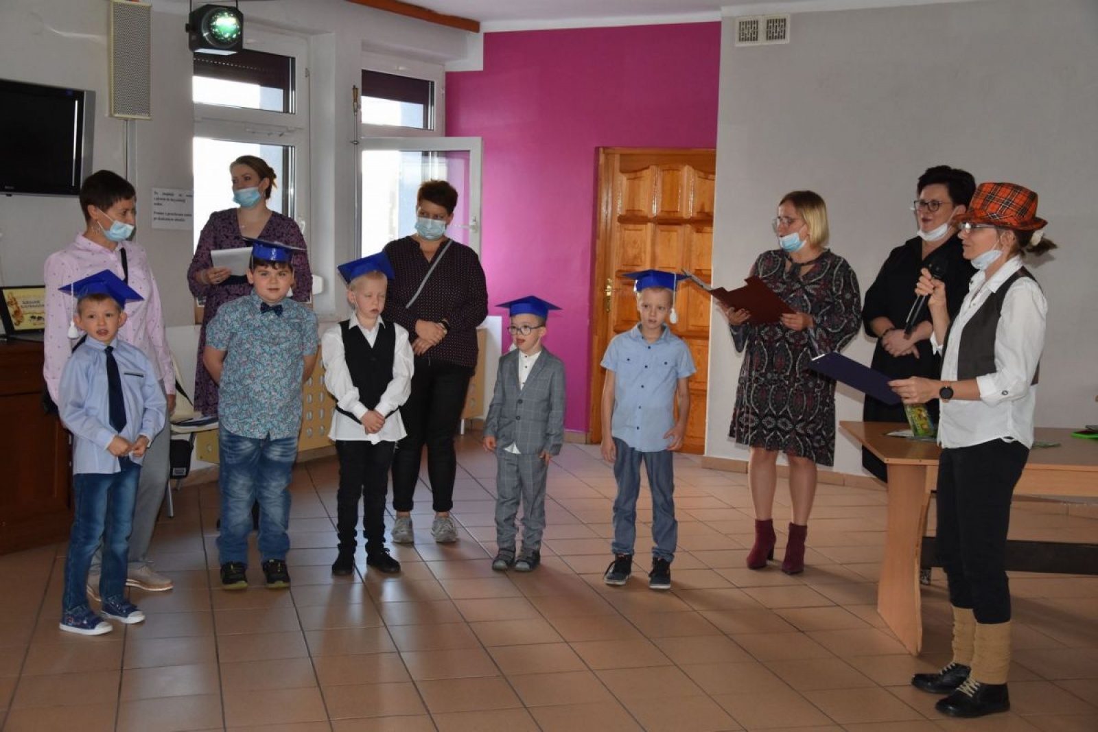 Zdjęcie w galerii na portalu naszwodzislaw.com: Pierwszaki z ZPSWR ślubowały i otrzymały tyty wiadomości z regionu