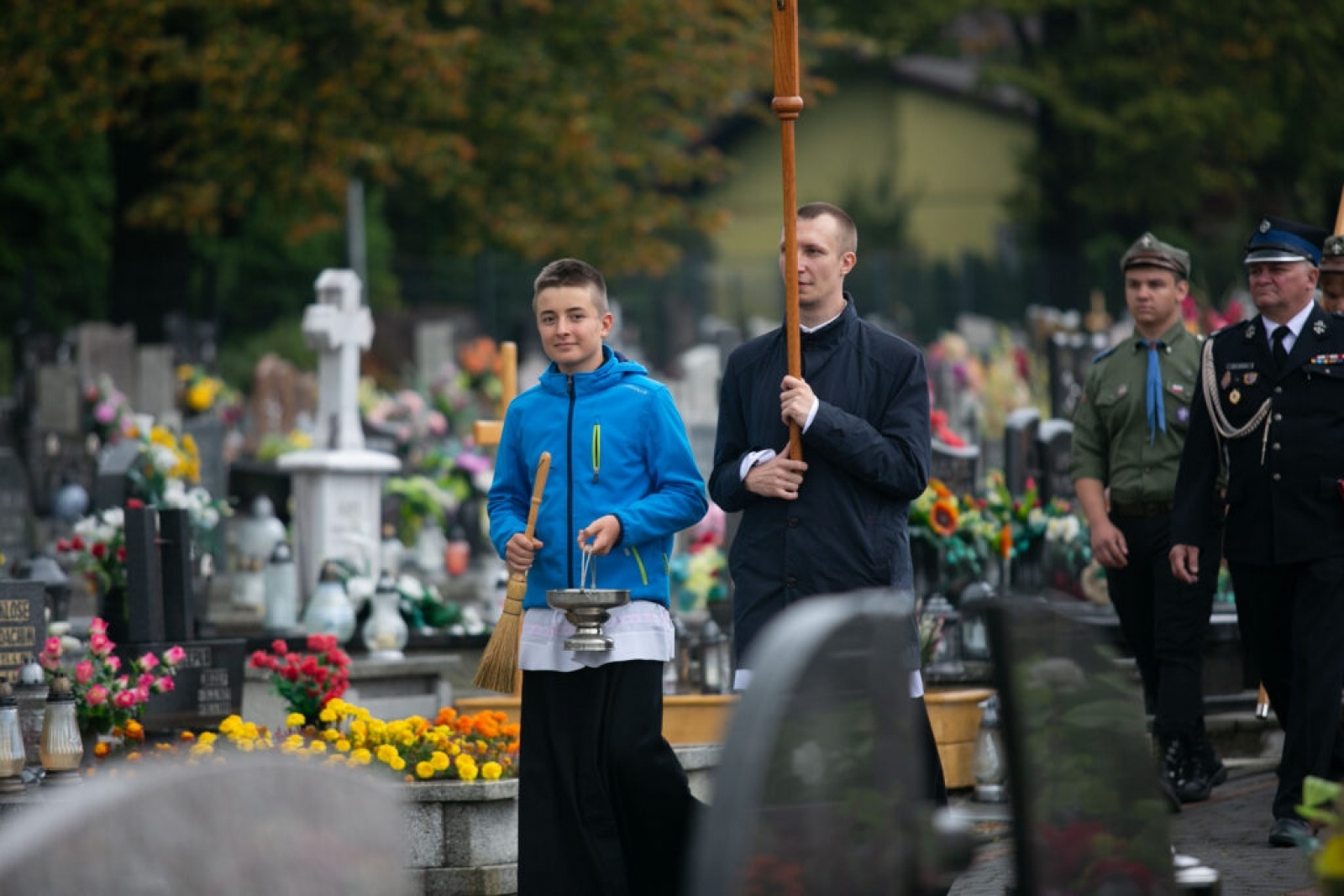 Zdjęcie w galerii na portalu naszwodzislaw.com: Tablica katyńska odsłonięta na Głożynach [FOTO] wiadomości z regionu