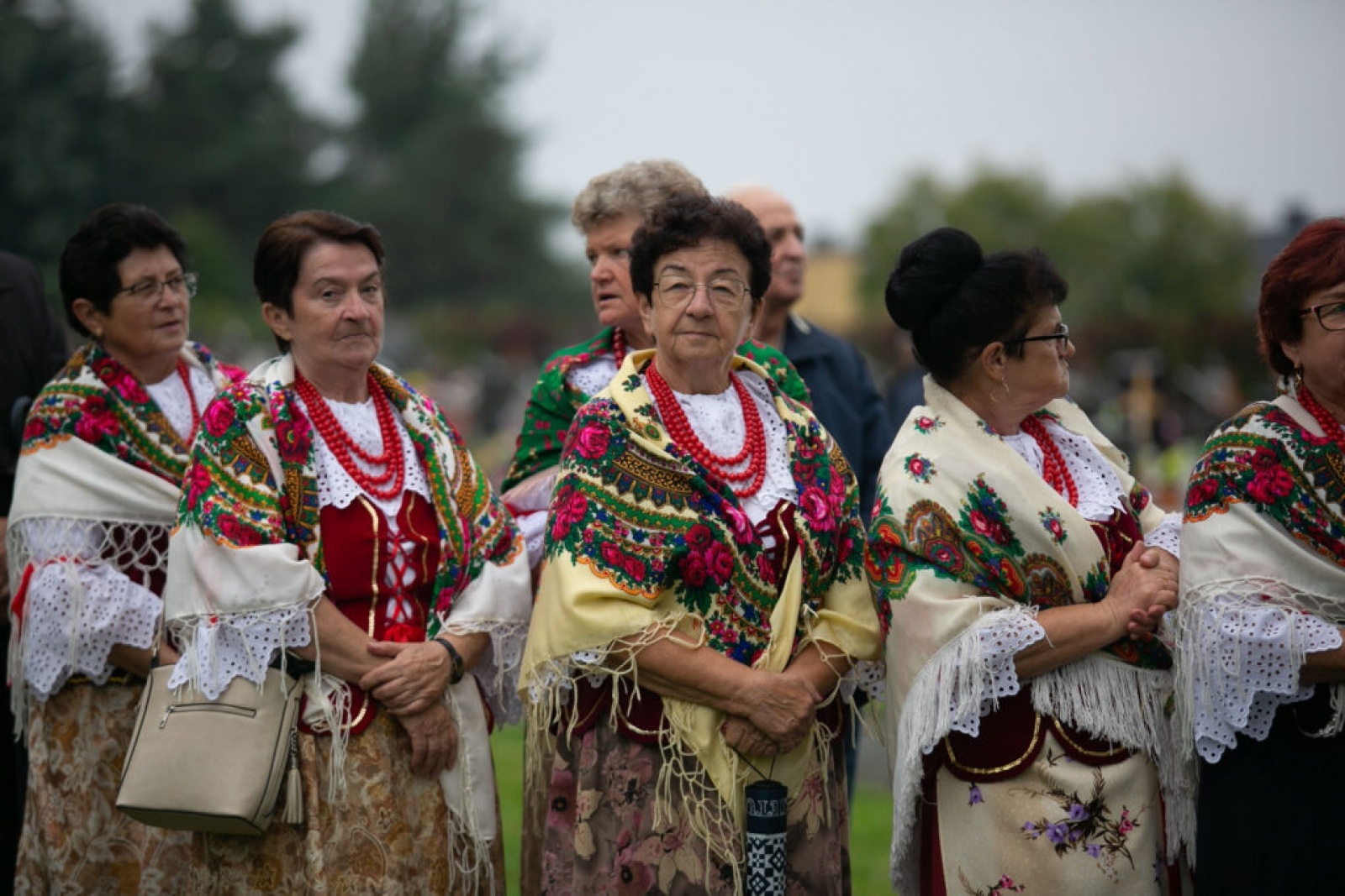 Zdjęcie w galerii na portalu naszwodzislaw.com: Tablica katyńska odsłonięta na Głożynach [FOTO] wiadomości z regionu