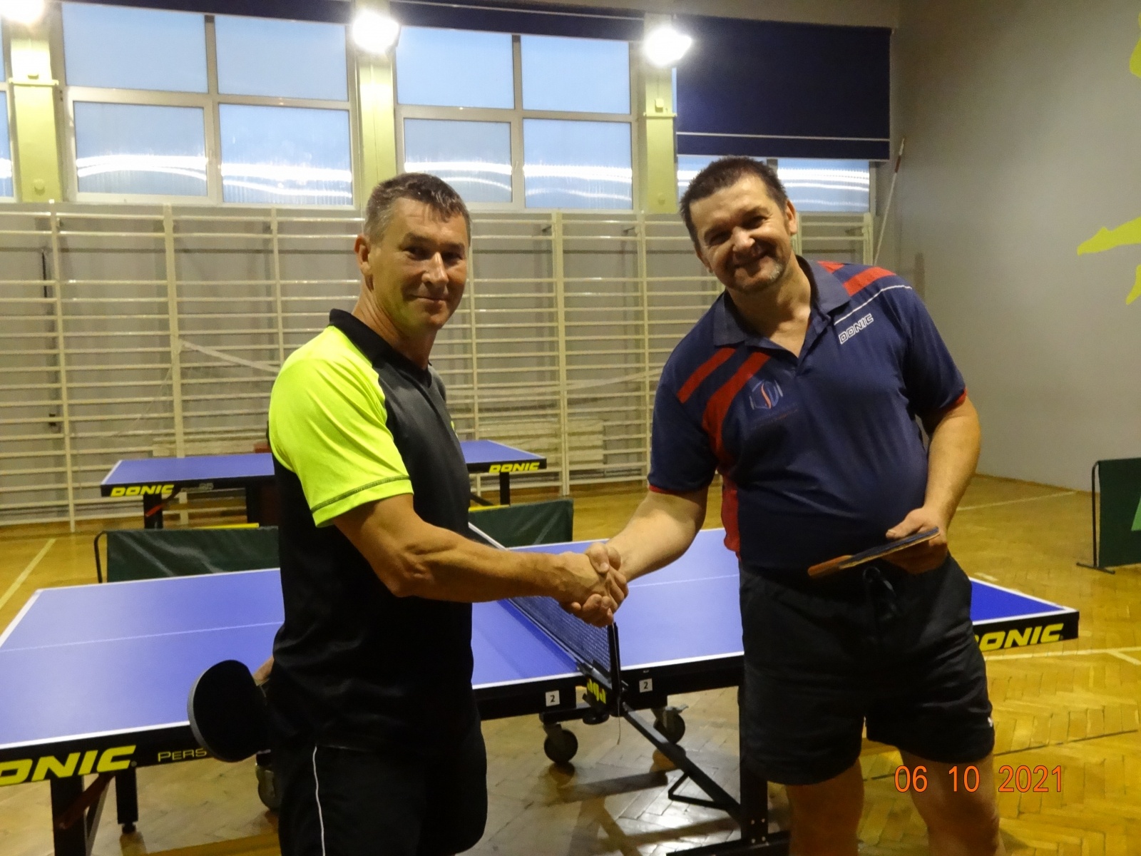 Zdjęcie w galerii na portalu naszwodzislaw.com: Rój niestraszny tenisistom stołowym z Wodzisławia Śląskiego [FOTO] wiadomości z regionu