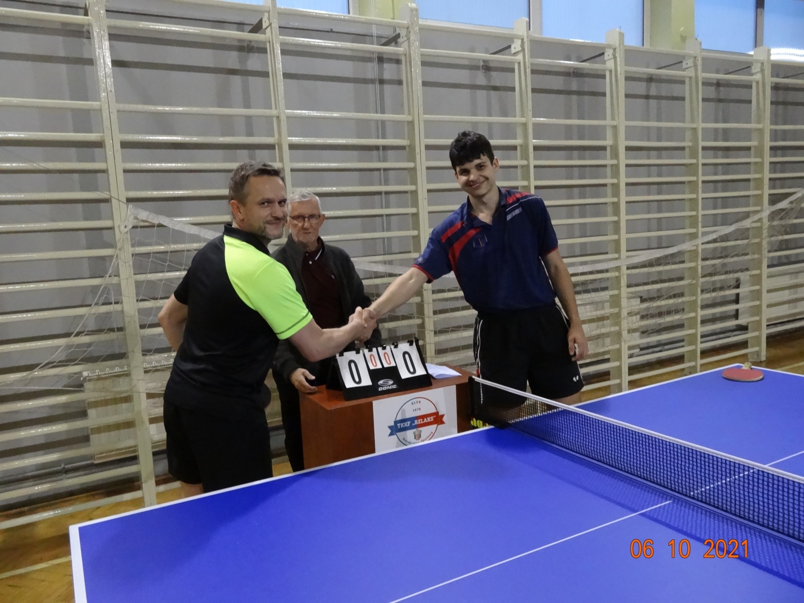 Zdjęcie w galerii na portalu naszwodzislaw.com: Rój niestraszny tenisistom stołowym z Wodzisławia Śląskiego [FOTO] wiadomości z regionu