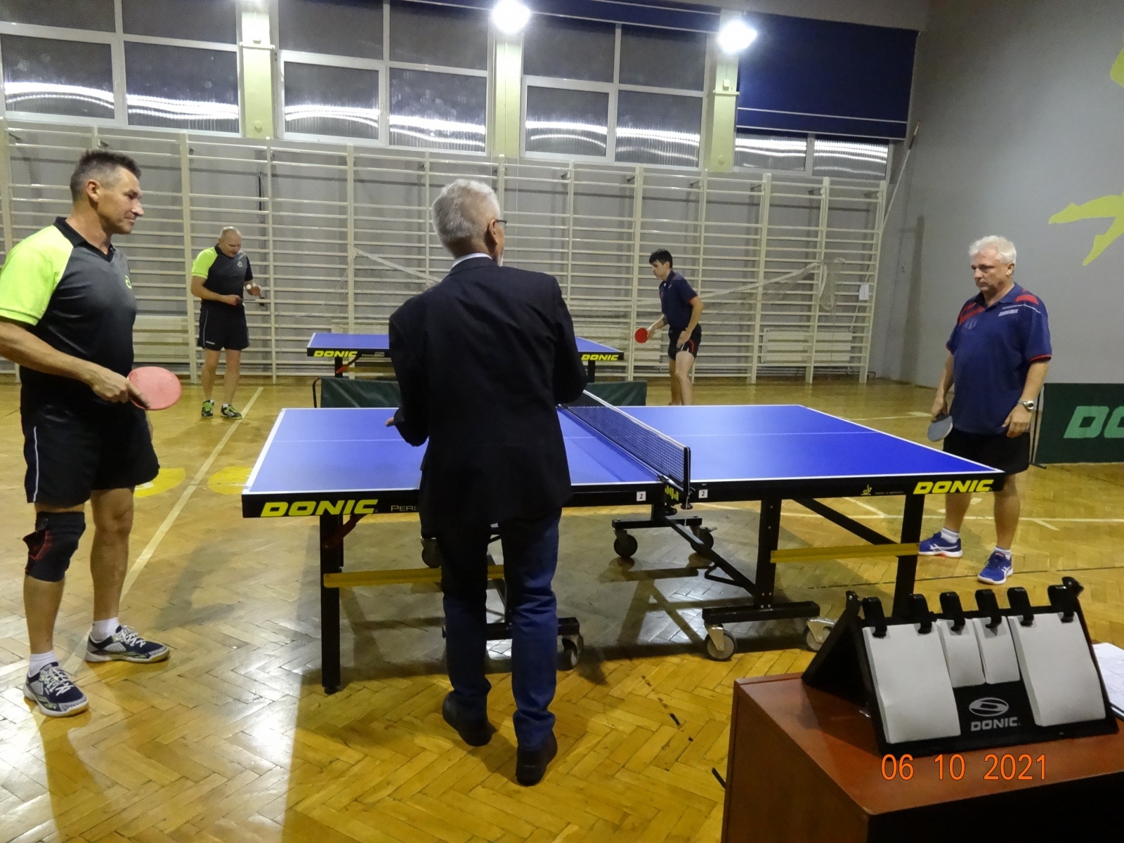 Zdjęcie w galerii na portalu naszwodzislaw.com: Rój niestraszny tenisistom stołowym z Wodzisławia Śląskiego [FOTO] wiadomości z regionu