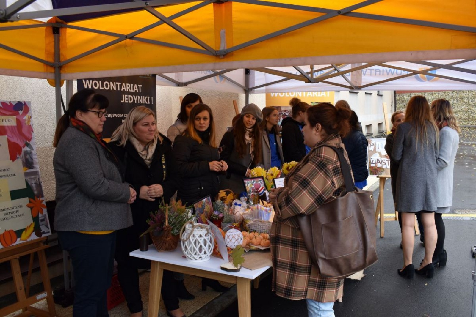 Zdjęcie w galerii na portalu naszwodzislaw.com: Festyn jesienny w Oazie Aktywności za nami [FOTO] wiadomości z regionu
