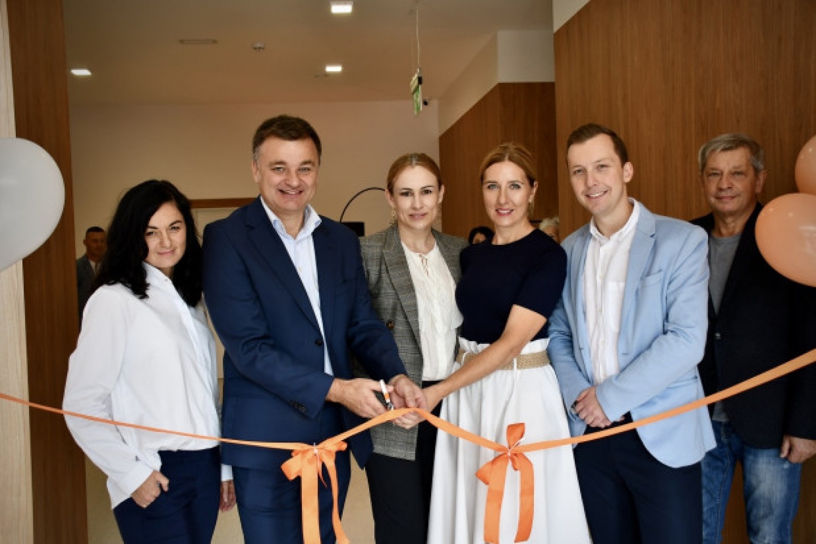 Zdjęcie w galerii na portalu naszwodzislaw.com: DenticaCenter z nowym centrum stomatologicznym wiadomości z regionu