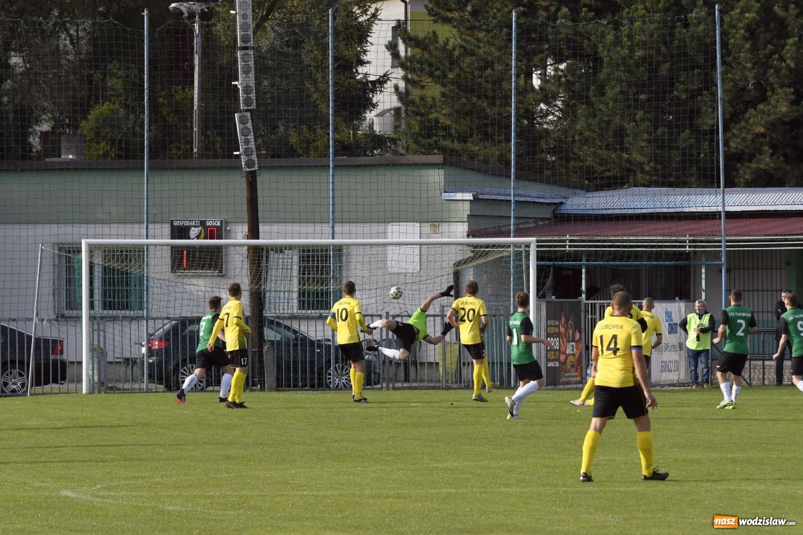 Zdjęcie w galerii na portalu naszwodzislaw.com: Tworków dominował na boisku w Lubomi [FOTO i WIDEO] wiadomości z regionu
