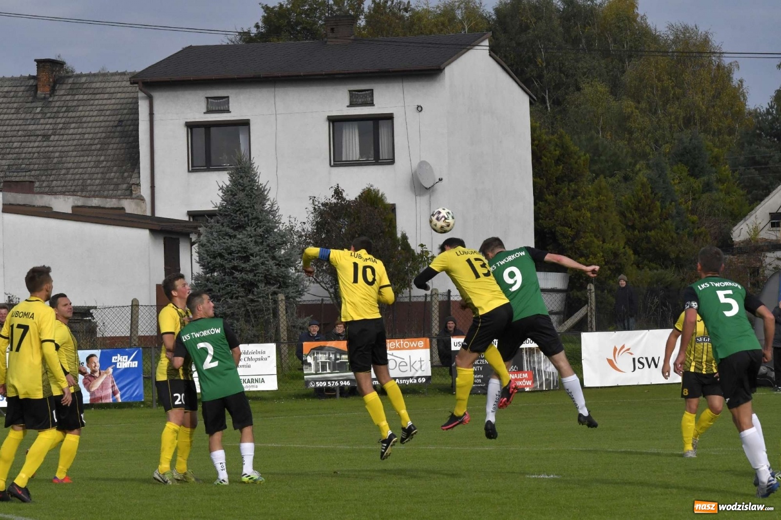 Zdjęcie w galerii na portalu naszwodzislaw.com: Tworków dominował na boisku w Lubomi [FOTO i WIDEO] wiadomości z regionu