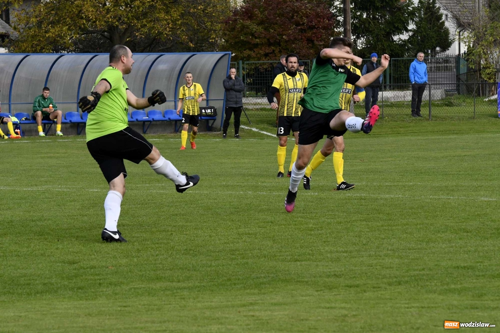Zdjęcie w galerii na portalu naszwodzislaw.com: Tworków dominował na boisku w Lubomi [FOTO i WIDEO] wiadomości z regionu