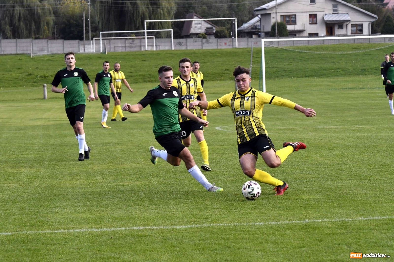 Zdjęcie w galerii na portalu naszwodzislaw.com: Tworków dominował na boisku w Lubomi [FOTO i WIDEO] wiadomości z regionu