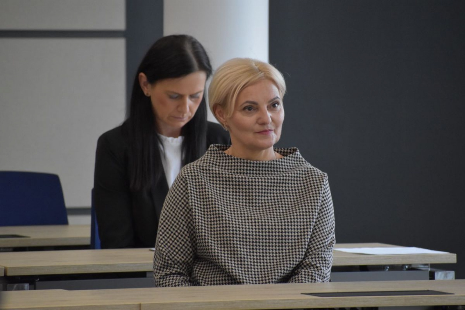 Zdjęcie w galerii na portalu naszwodzislaw.com: Powiat uhonorował nauczycieli [FOTO] wiadomości z regionu