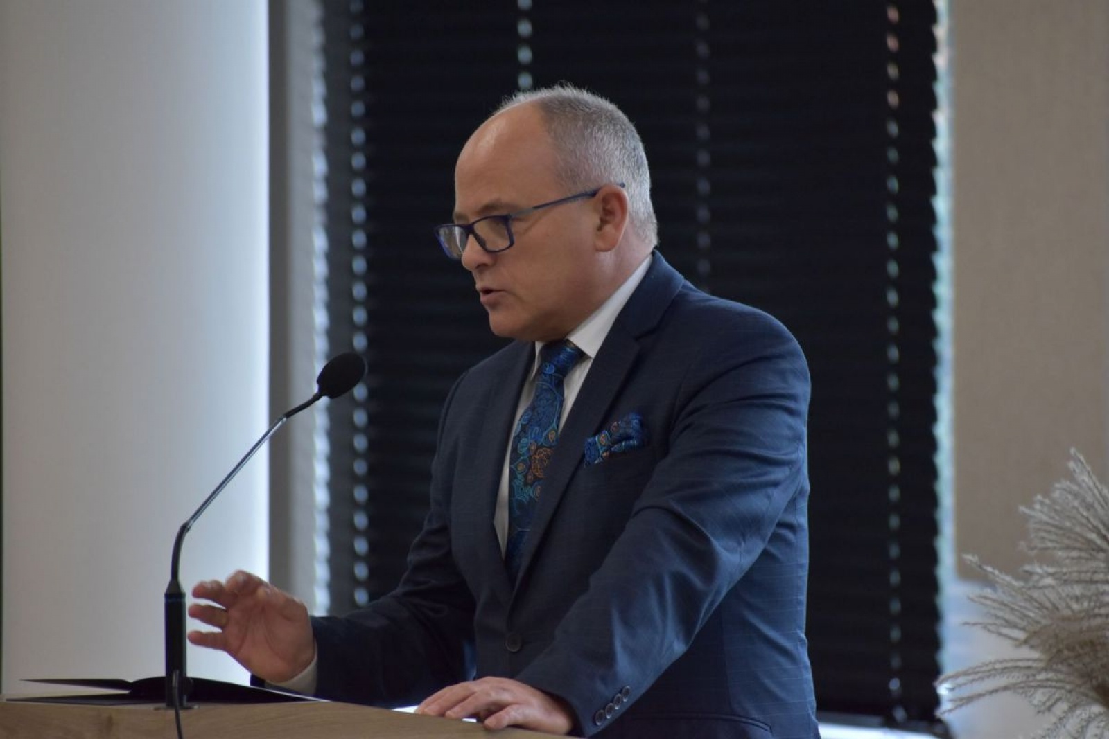 Zdjęcie w galerii na portalu naszwodzislaw.com: Powiat uhonorował nauczycieli [FOTO] wiadomości z regionu