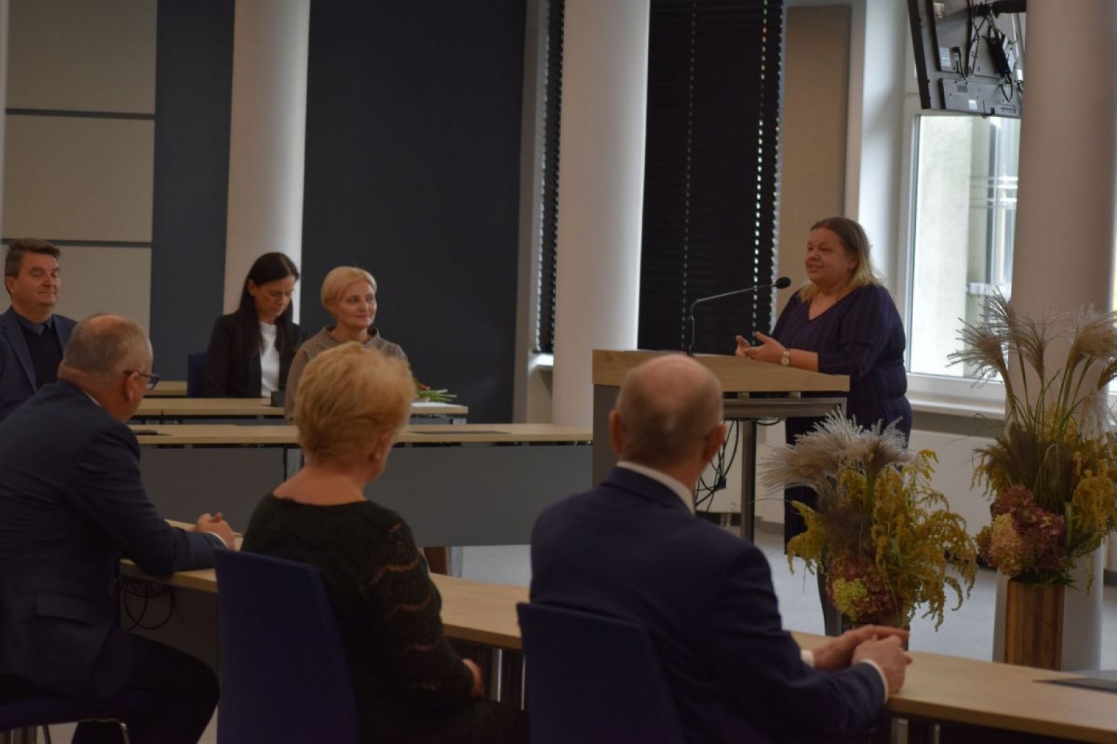 Zdjęcie w galerii na portalu naszwodzislaw.com: Powiat uhonorował nauczycieli [FOTO] wiadomości z regionu