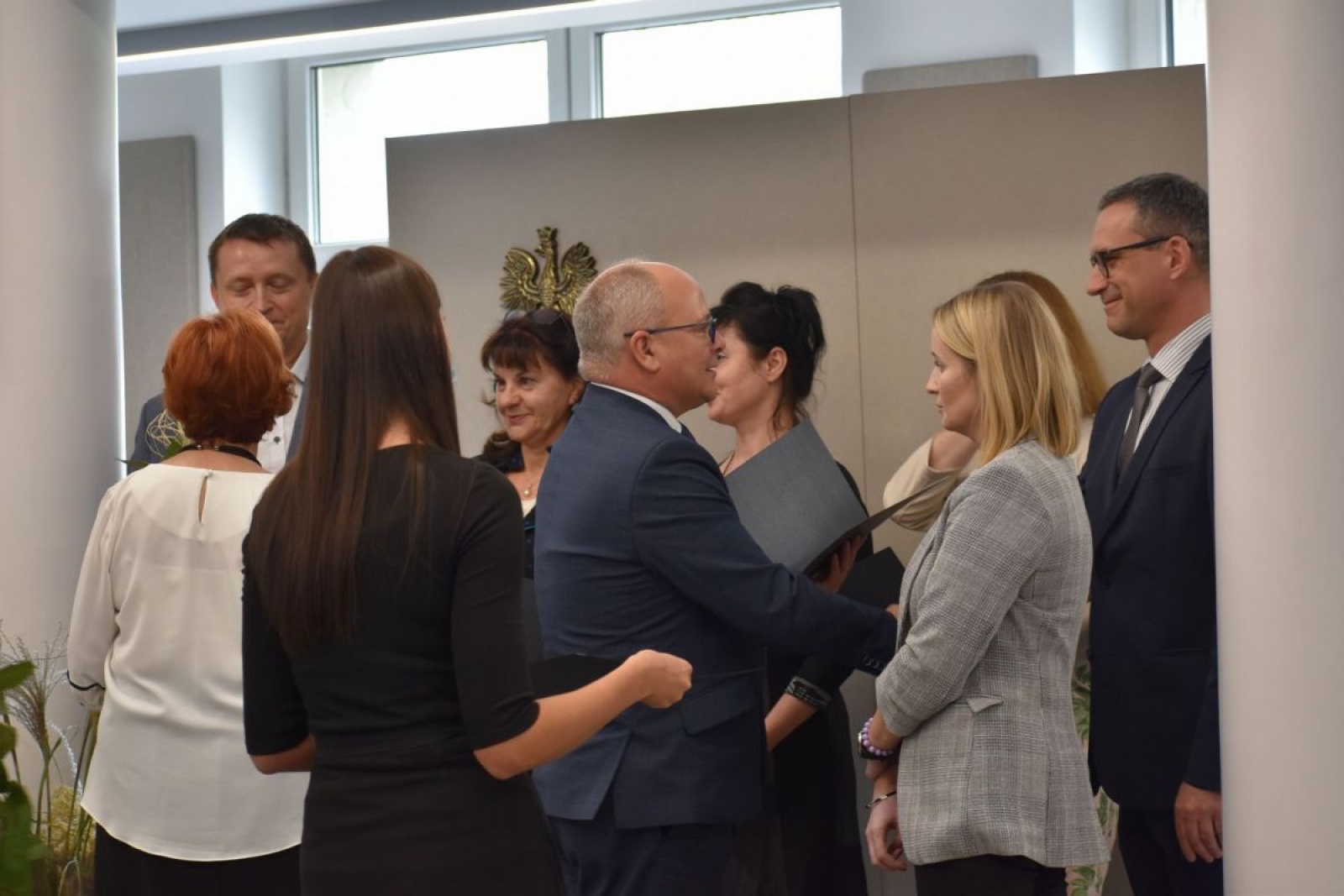 Zdjęcie w galerii na portalu naszwodzislaw.com: Powiat uhonorował nauczycieli [FOTO] wiadomości z regionu