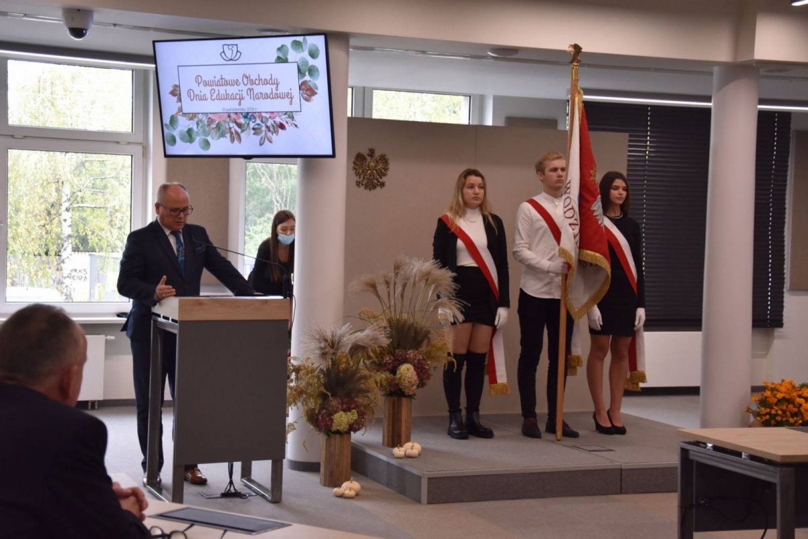 Zdjęcie w galerii na portalu naszwodzislaw.com: Powiat uhonorował nauczycieli [FOTO] wiadomości z regionu