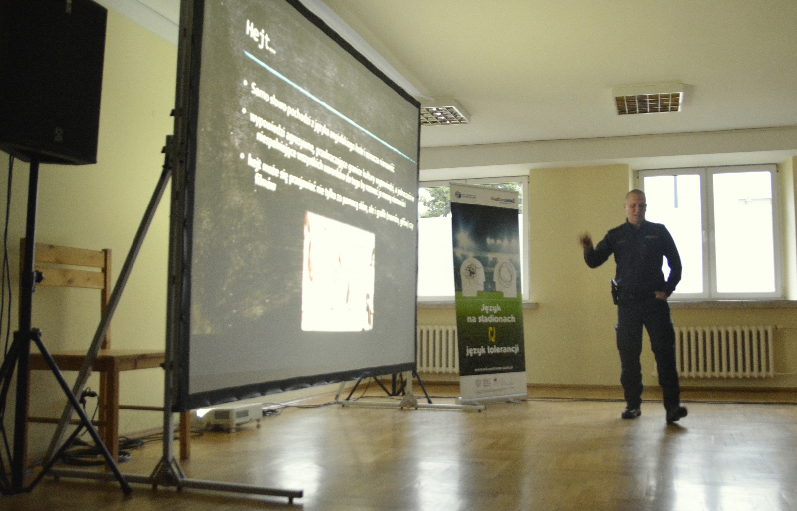 Zdjęcie w galerii na portalu naszwodzislaw.com: Język na stadionach - język tolerancji. WCK podsumowało projekt wiadomości z regionu