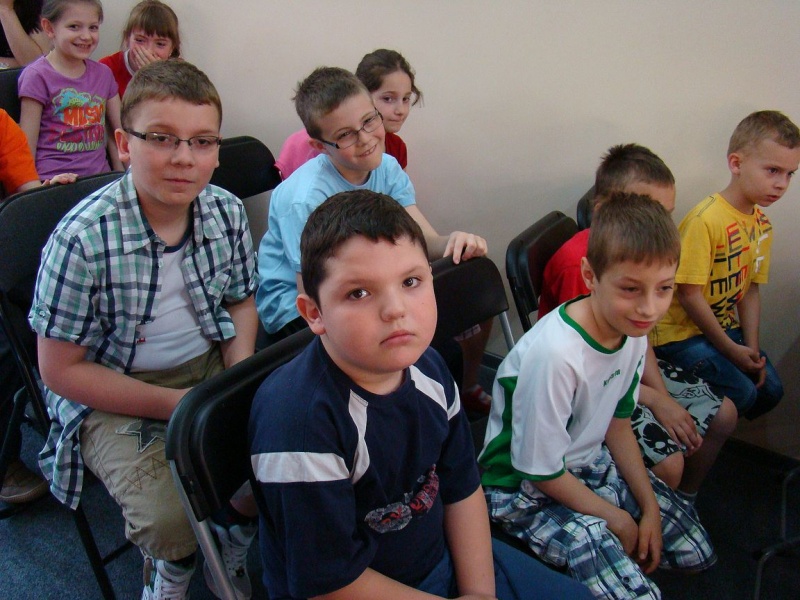 Zdjęcie w galerii na portalu naszwodzislaw.com: Wąż Prysznicowy w starej walizce wiadomości z regionu