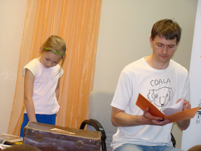 Zdjęcie w galerii na portalu naszwodzislaw.com: Wąż Prysznicowy w starej walizce wiadomości z regionu