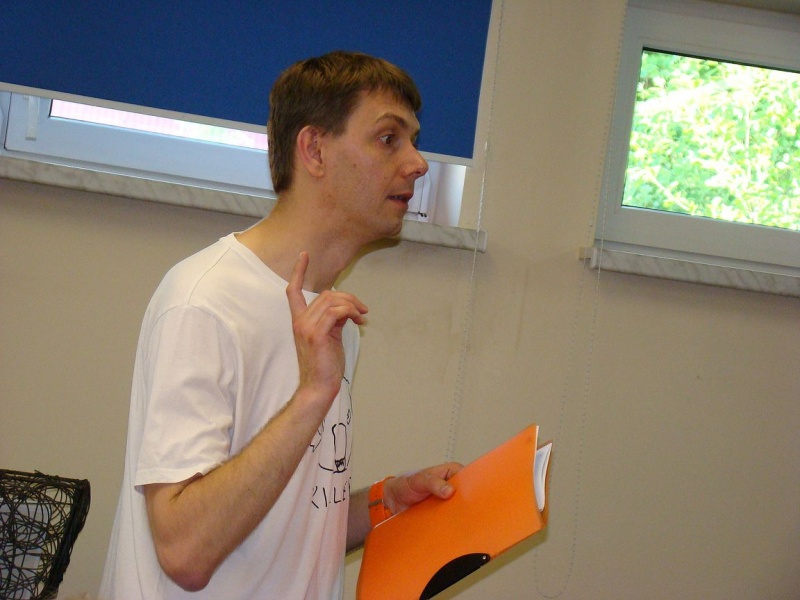 Zdjęcie w galerii na portalu naszwodzislaw.com: Wąż Prysznicowy w starej walizce wiadomości z regionu