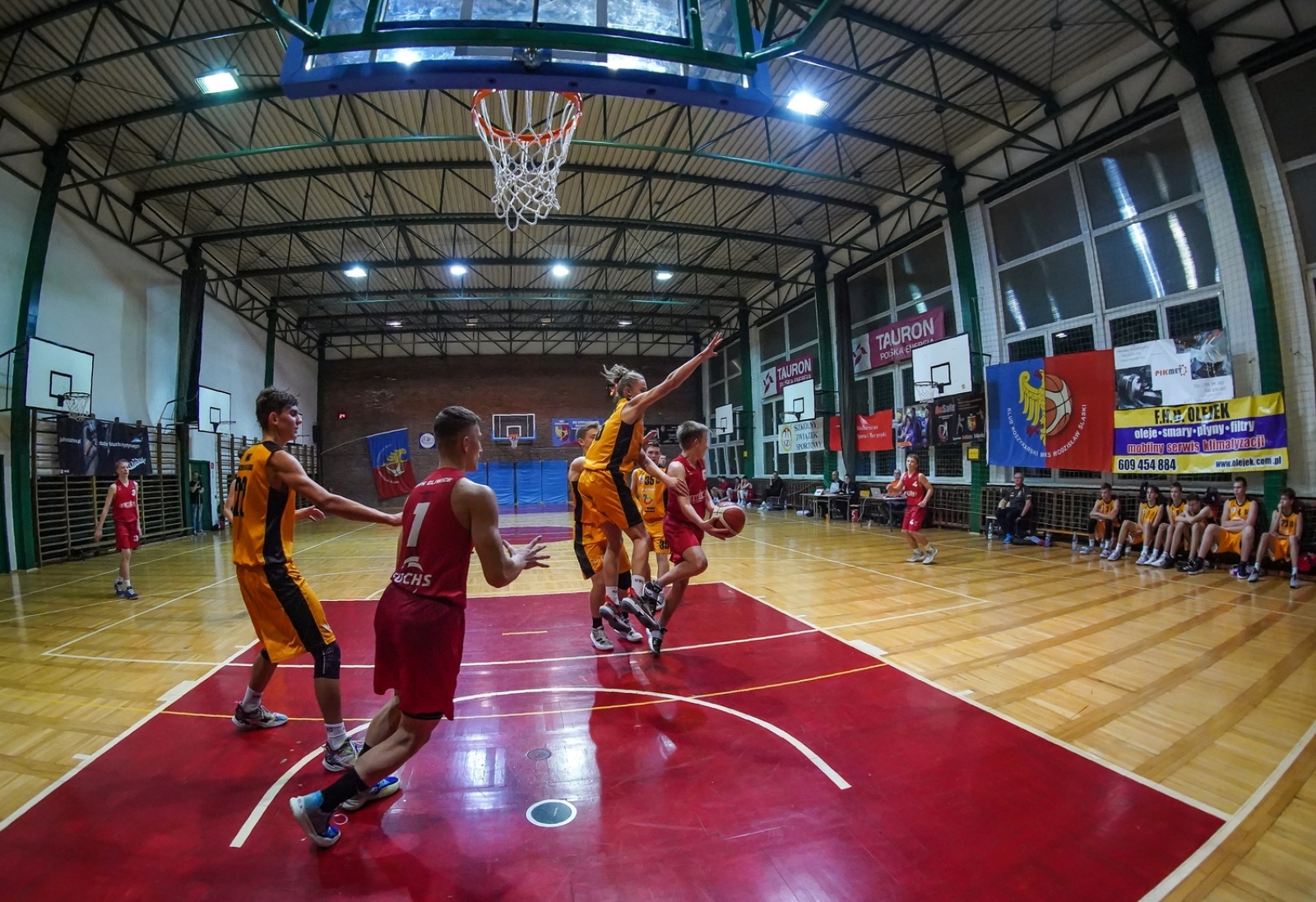 Zdjęcie w galerii na portalu naszwodzislaw.com: Koszykówka. Juniorzy z Wodzisławia Śl. pokonali rówieśników z Gliwic wiadomości z regionu