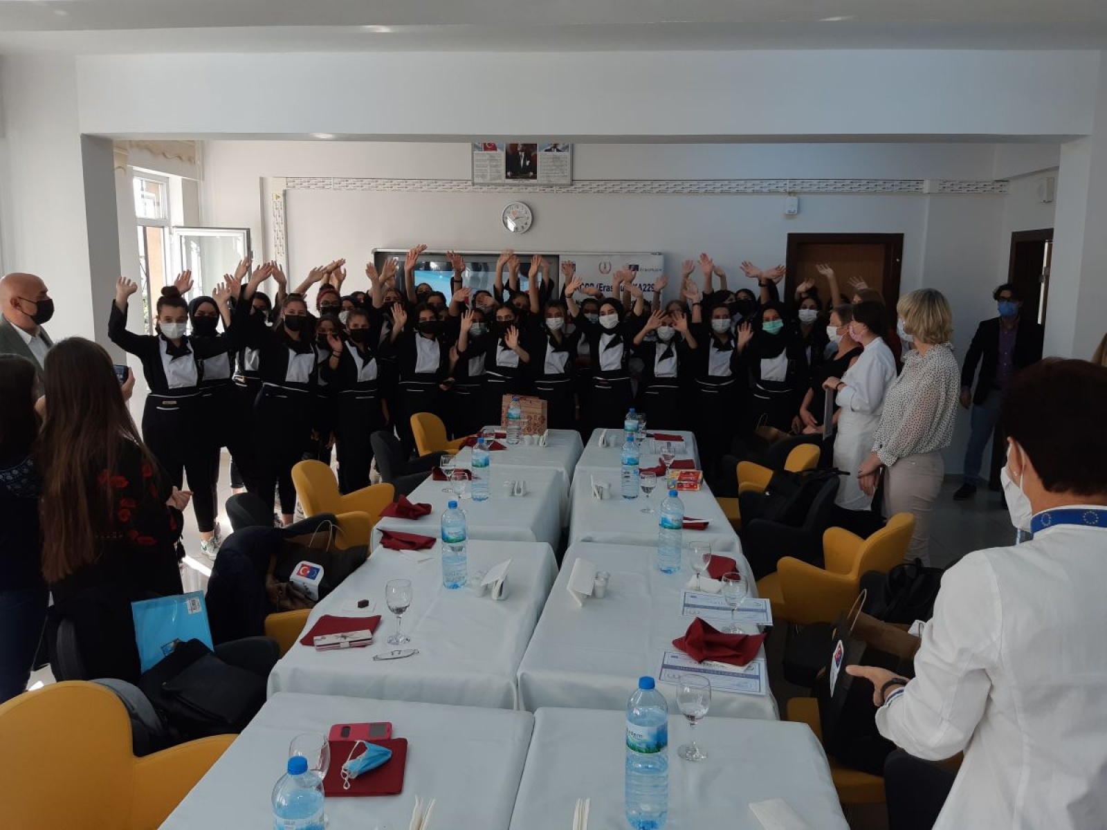 Zdjęcie w galerii na portalu naszwodzislaw.com: Tureckie smaki i przysmaki. Uczennice Ekonomika wróciły z Kayseri [FOTO] wiadomości z regionu