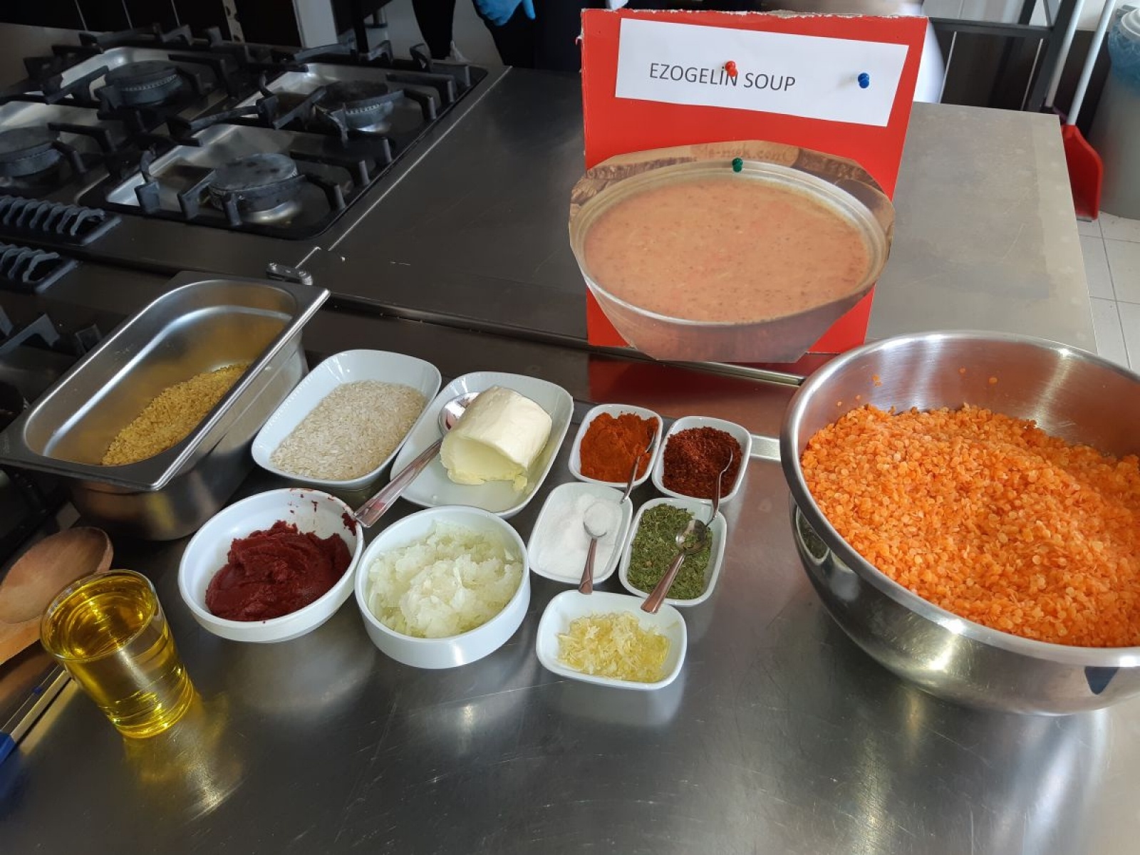 Zdjęcie w galerii na portalu naszwodzislaw.com: Tureckie smaki i przysmaki. Uczennice Ekonomika wróciły z Kayseri [FOTO] wiadomości z regionu