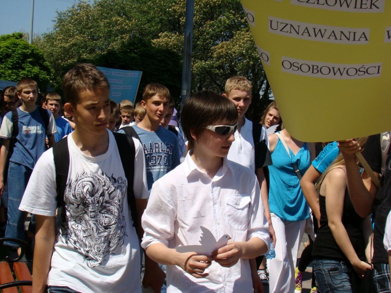 Zdjęcie w galerii na portalu naszwodzislaw.com: Dzisiaj każdy miał gołębia wiadomości z regionu