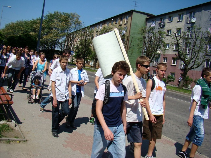 Zdjęcie w galerii na portalu naszwodzislaw.com: Dzisiaj każdy miał gołębia wiadomości z regionu