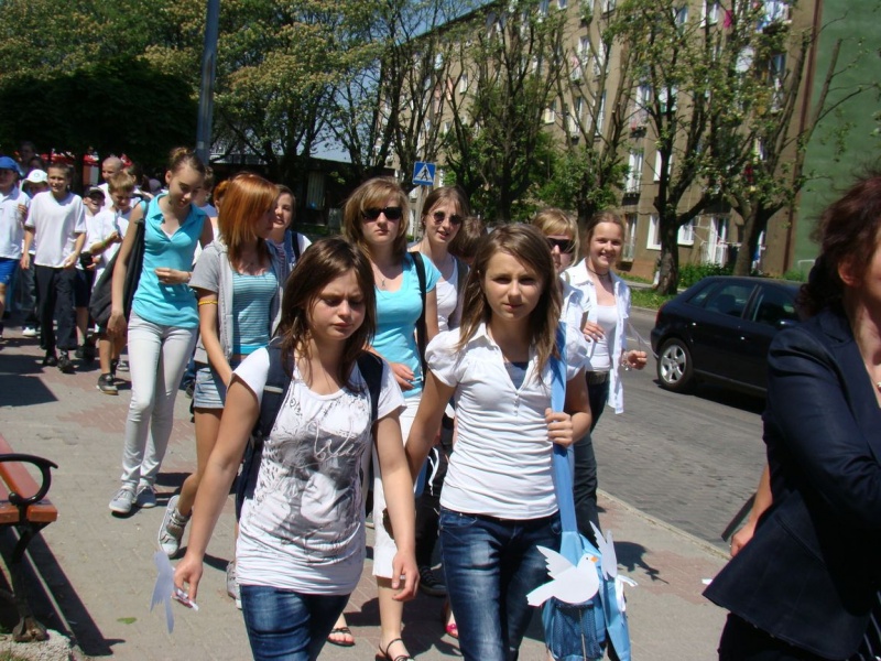 Zdjęcie w galerii na portalu naszwodzislaw.com: Dzisiaj każdy miał gołębia wiadomości z regionu