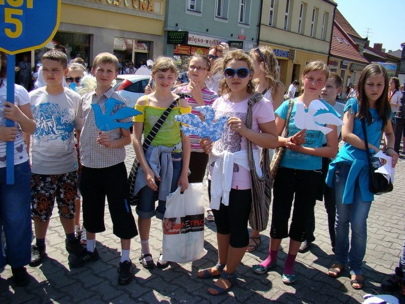 Zdjęcie w galerii na portalu naszwodzislaw.com: Dzisiaj każdy miał gołębia wiadomości z regionu