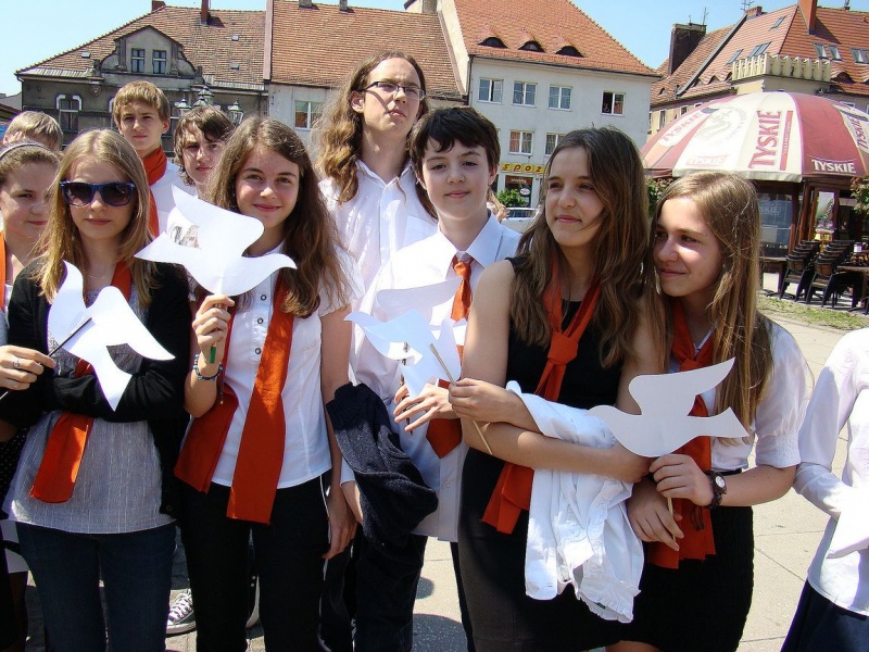 Zdjęcie w galerii na portalu naszwodzislaw.com: Dzisiaj każdy miał gołębia wiadomości z regionu