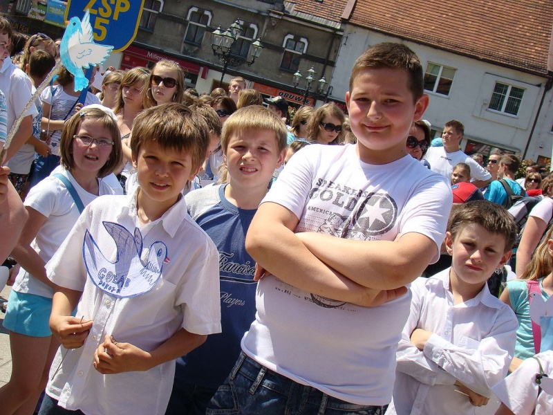 Zdjęcie w galerii na portalu naszwodzislaw.com: Dzisiaj każdy miał gołębia wiadomości z regionu