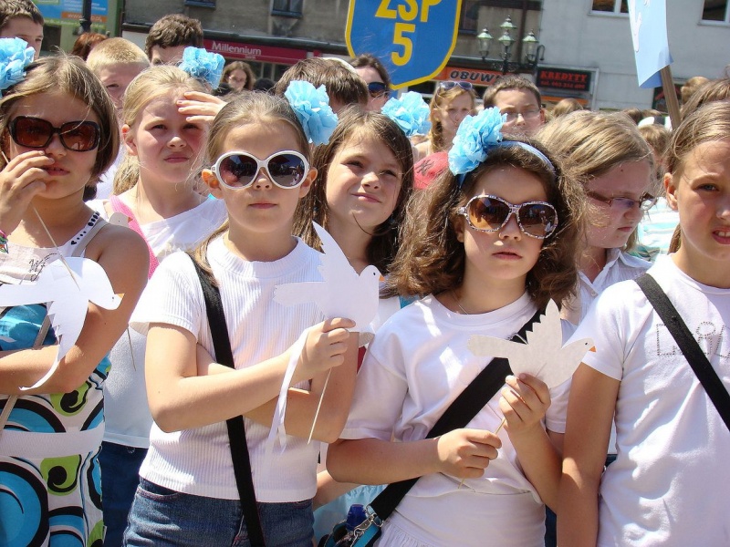 Zdjęcie w galerii na portalu naszwodzislaw.com: Dzisiaj każdy miał gołębia wiadomości z regionu