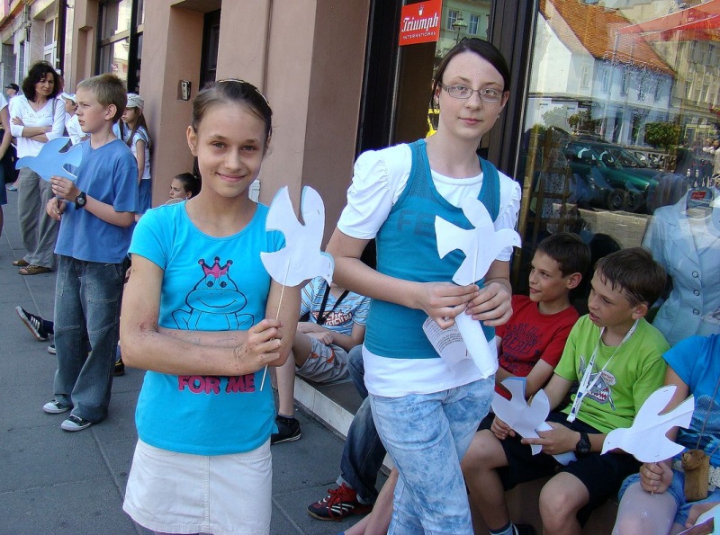 Zdjęcie w galerii na portalu naszwodzislaw.com: Dzisiaj każdy miał gołębia wiadomości z regionu