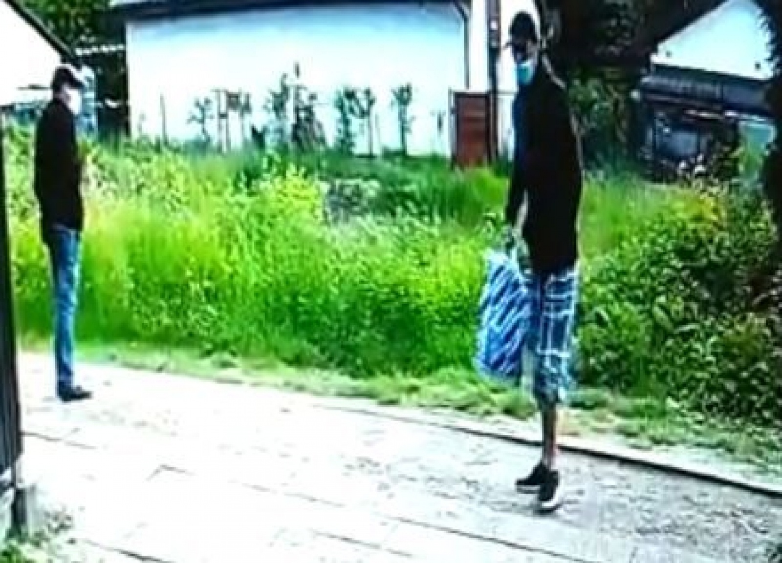 Zdjęcie w galerii na portalu naszwodzislaw.com: Rozpoznajesz tych mężczyzn? Powiadom policję! wiadomości z regionu