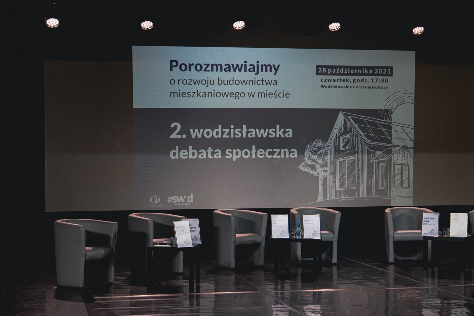 Zdjęcie w galerii na portalu naszwodzislaw.com: W WCK debatowali o rozwoju budownictwa mieszkaniowego [FOTO i WIDEO] wiadomości z regionu