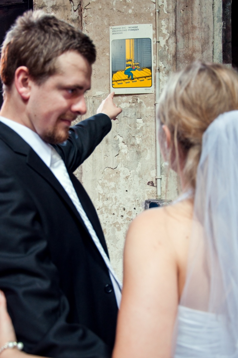 Zdjęcie w galerii na portalu naszwodzislaw.com: Przyłapany na malowaniu graffiti wiadomości z regionu