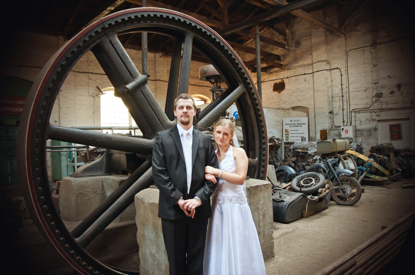 Zdjęcie w galerii na portalu naszwodzislaw.com: Przyłapany na malowaniu graffiti wiadomości z regionu