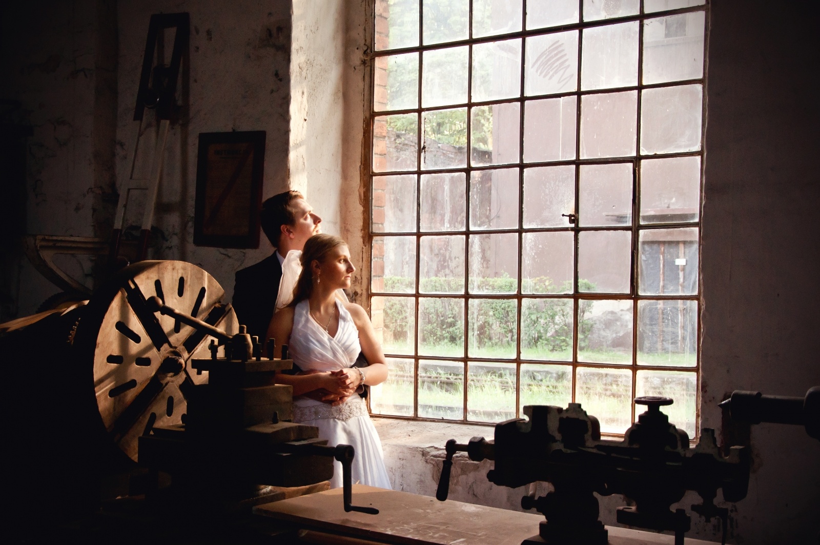 Zdjęcie w galerii na portalu naszwodzislaw.com: Przyłapany na malowaniu graffiti wiadomości z regionu